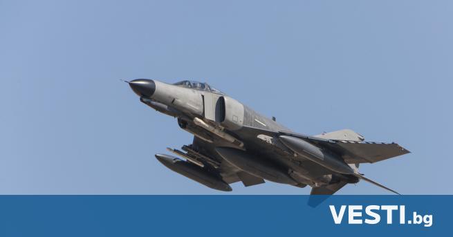 Гръцки изтребител се разби в Йонийско море