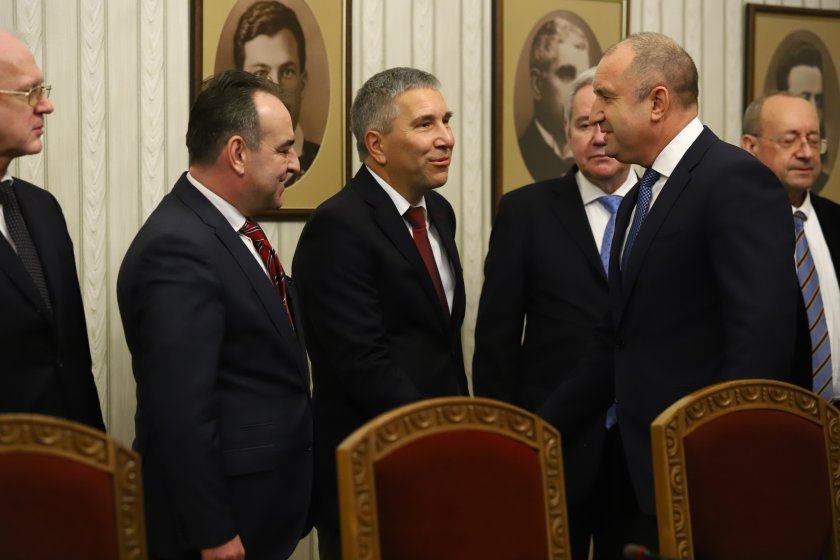 Президентът Радев: Има обезпокояващи фактори от проверките на цените на храните