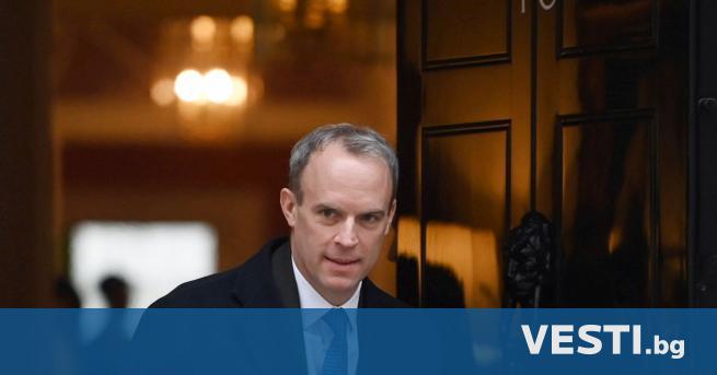 Британският вицепремиер подаде оставка след разследване на жалби за тормоз