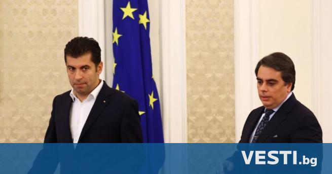 Василев: Диктатура или парламентарна република