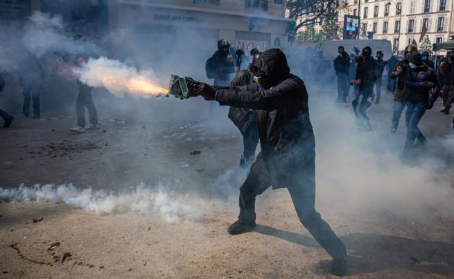 Над 2 милиона души на протеста днес във Франция