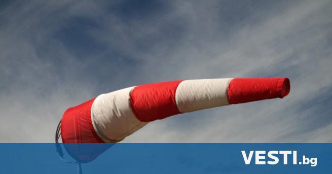 Внимание! В 9 области на страната е обявен жълт код за гръмотевични бури