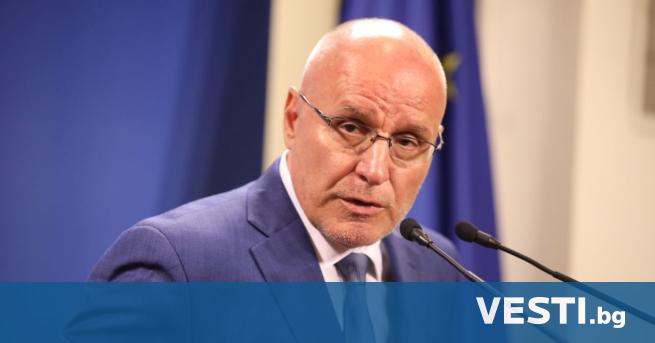 Радев: Лихвите по кредитите ще растат все по-осезаемо