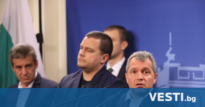 Тошко Йорданов: Променят националния празник за кеф на едно посолство