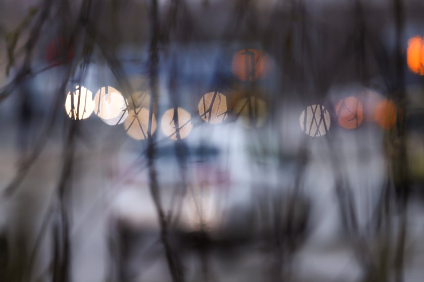 До края на седмицата времето ще се задържи ветровито, на места облачно и с валежи