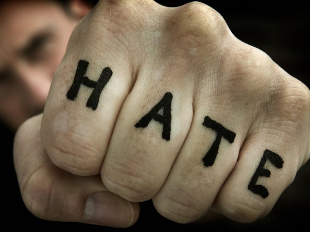 „Животни“ и „зверове“: Как думите влияят на поведението