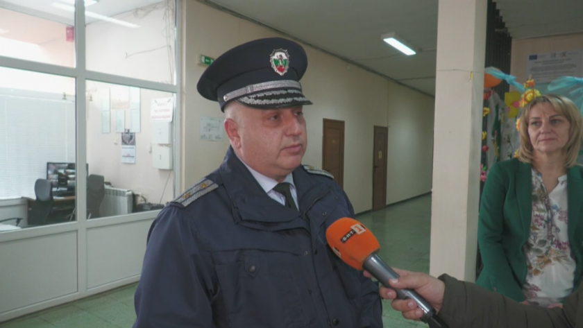 Двама първокласници намериха чанта с пари и я върнаха на собственика