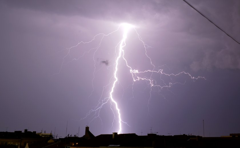 Захлаждане, валежи и гръмотевици през новата седмица