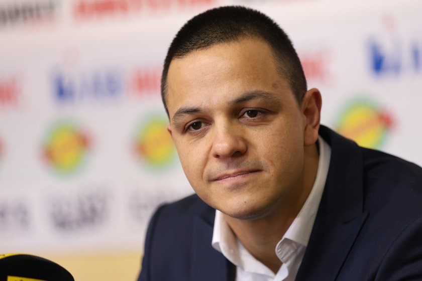 Цанко Цанков проведе първа тренировка в океана край Сидни