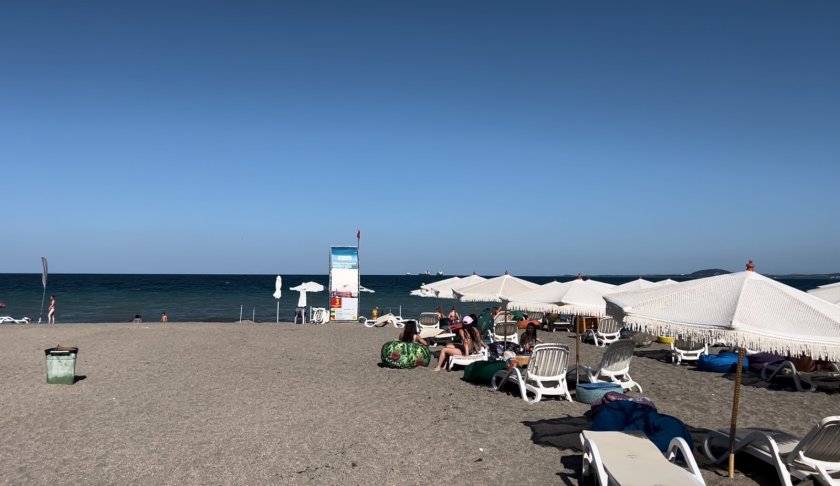 Проверки по морето: Частни плажове и липса на спасители