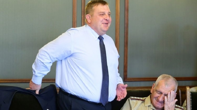 Красимир Каракачанов пръсна 50 бона за… шкембето си