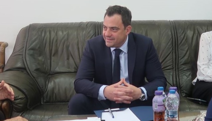 Новина на Narod.bg: Зам.-шефът на митниците Пламен Павлов – Алчника в конфликт на интереси