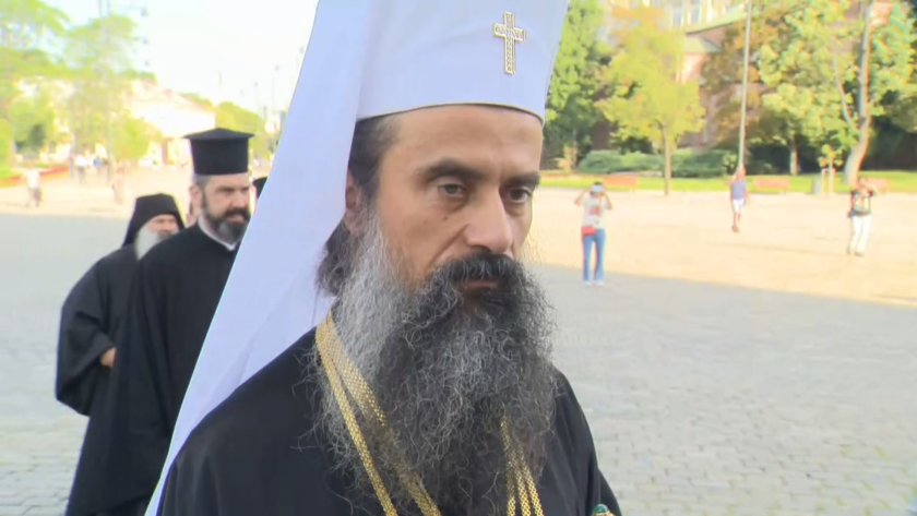 Призванието на църквата е да събира тези, които са разделени, каза новият патриарх Даниил