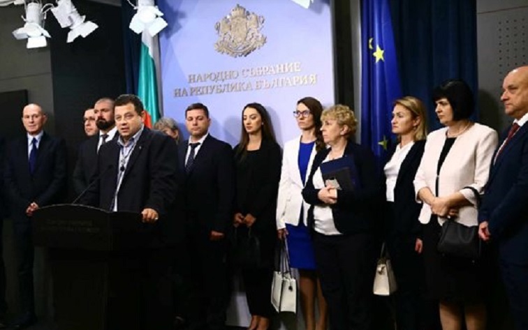 Първо в Narod.bg: Люспите от „Величие” поканени във „Възраждане”