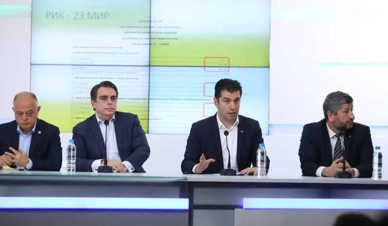 Жълтопаветни драми: Генерал Наско убеден в коалицията с ПП, „Да, България” се дърпа