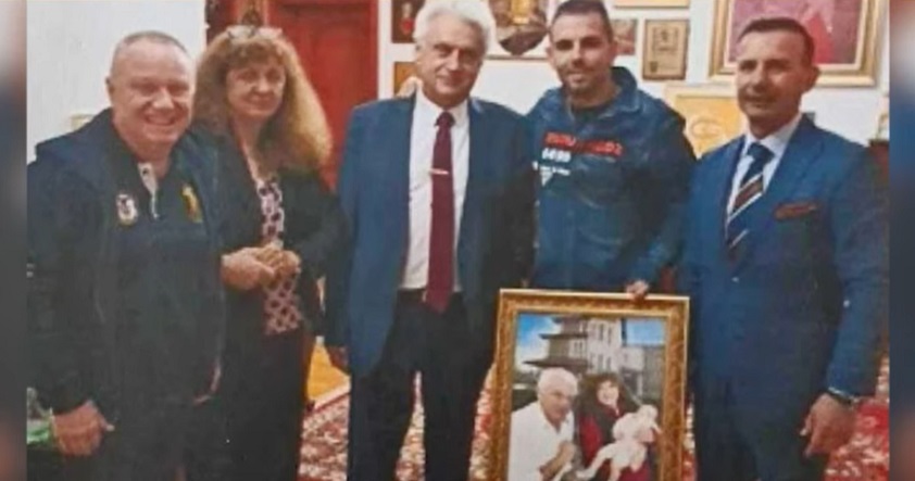 ТОП ЧЕНГЕ обвинен за схемите в митниците с пачките и пуделите