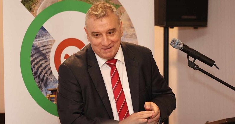 Narod.bg до МОН: Проверете ректора на УНСС Димитър Димитров – прикрива ли пийп шоу с увеселена „професорка”? (ПЪРВА ЧАСТ + ДОКУМЕНТИ)