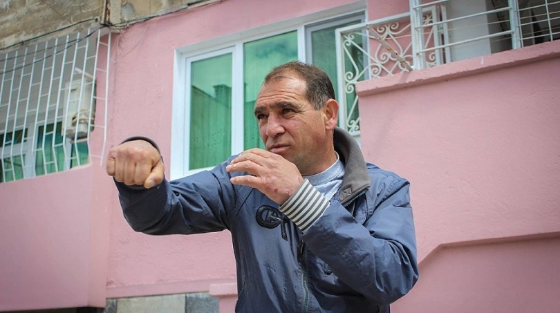 Само в Narod.bg: Наркоман обра Сарафа – злато и пари за нова партия