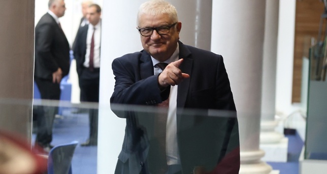 БСП милионерът Петър Кънев, разследван заедно с Доган като клиенти на бардаци, става шеф на НС?