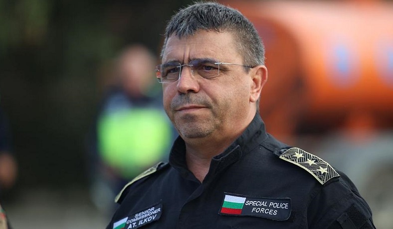 Връзкар в Narod.bg: Министър Атанас Илков назначи сина си на висок пост в МВР-Пазарджик