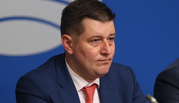 Скандалът ескалира! Жертва на Милен Митев разкри ужасите в БНР – масон от Пловдив овладява радиото (СНИМКИ)