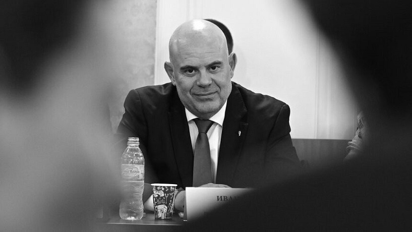 Позор: Иван Гешев изгонен от адвокатурата, стана консултант