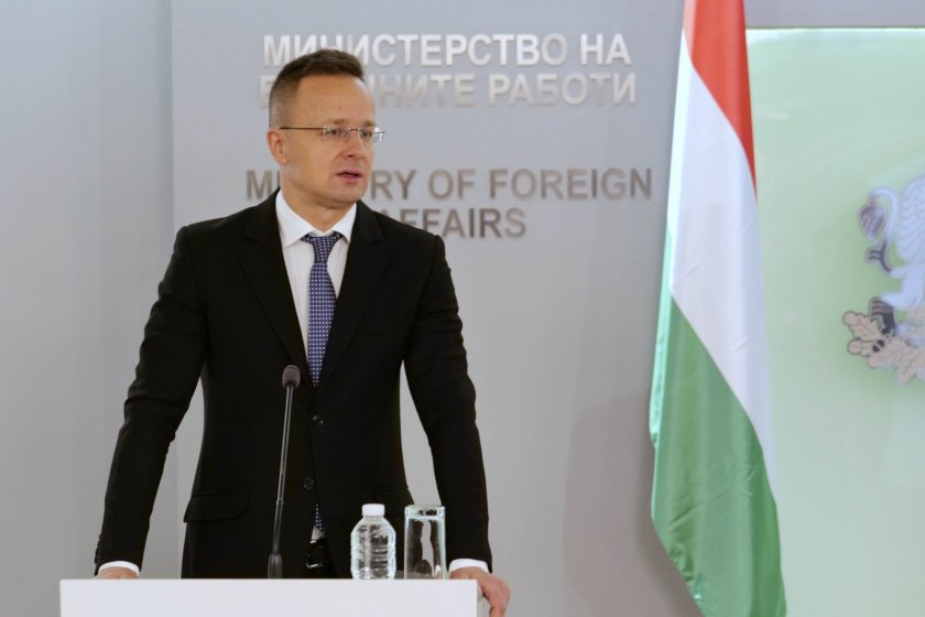 Hungarian Minister of Foreign Affairs and Trade, Peter Szijj&aacute;rt&oacute;, visits Bulgaria