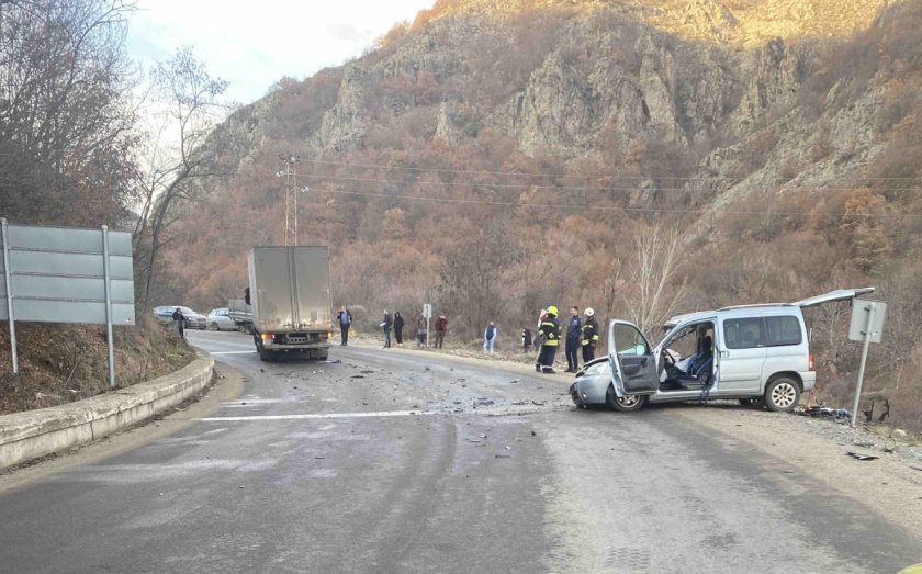 Катастрофа затвори пътя между Банско и Гоце Делчев