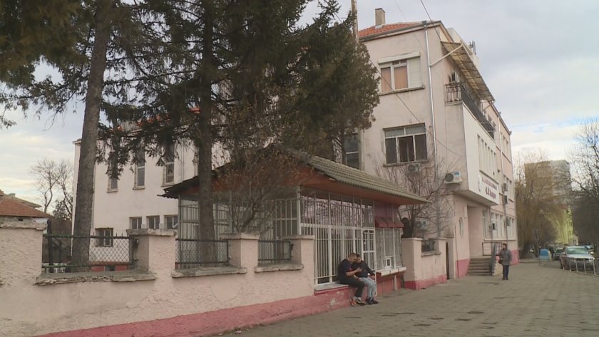 Ученици се сбиха в междучасието, двама от тях са глобени със 100 лева