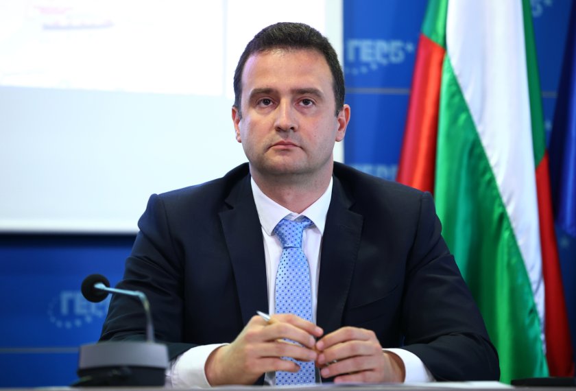 Министърът на енергетиката иска по-високи санкции за ЕРП-тата
