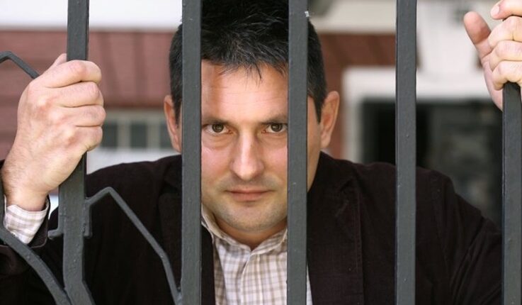 Narod.bg беше пръв: Шефът на театъра в Пазарджик изхвърча, сега прокурор и пандиз?