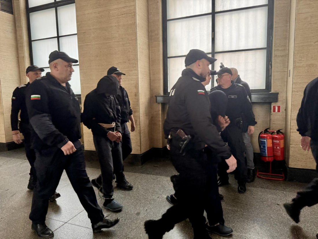 Задържаните за убийството в "Захарна фабрика" остават в ареста