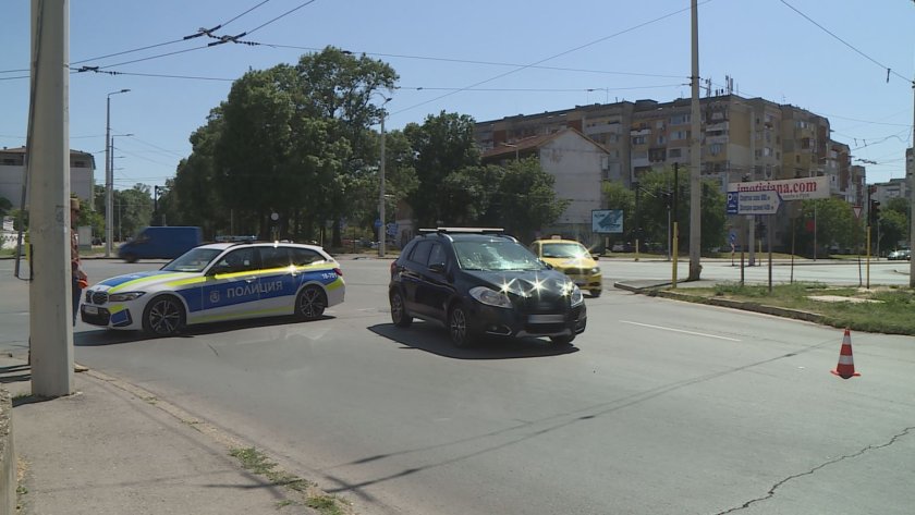 Кола помете две деца на пешеходна пътека в Русе