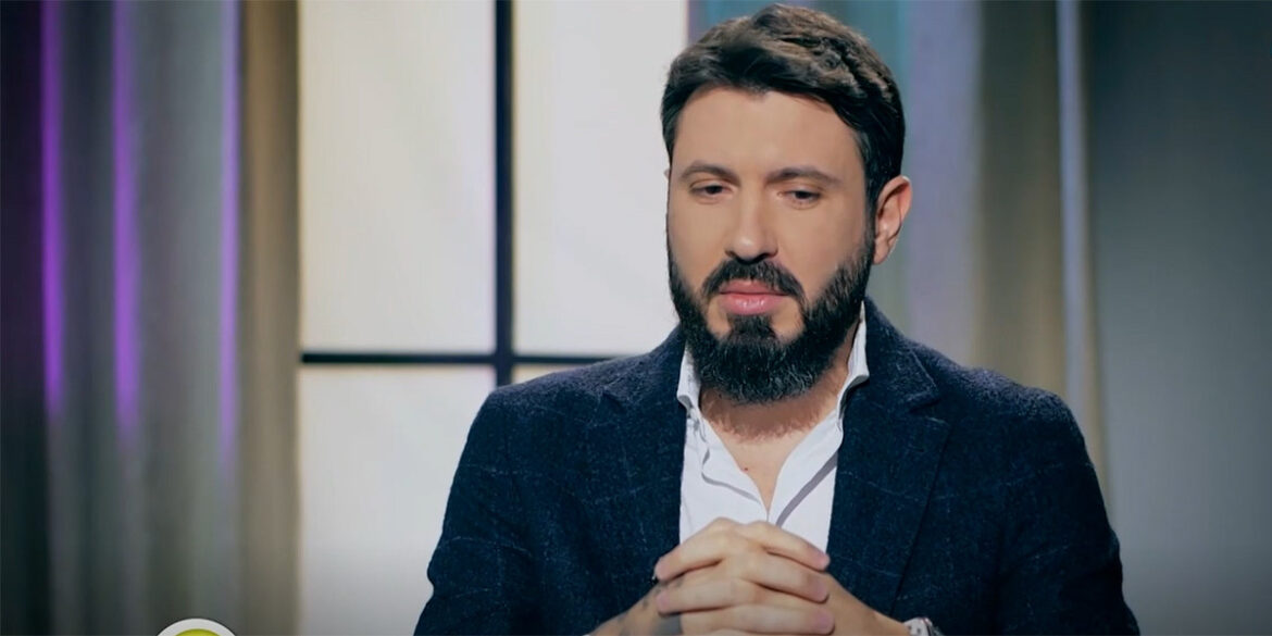Мартин Елвиса разви параноя