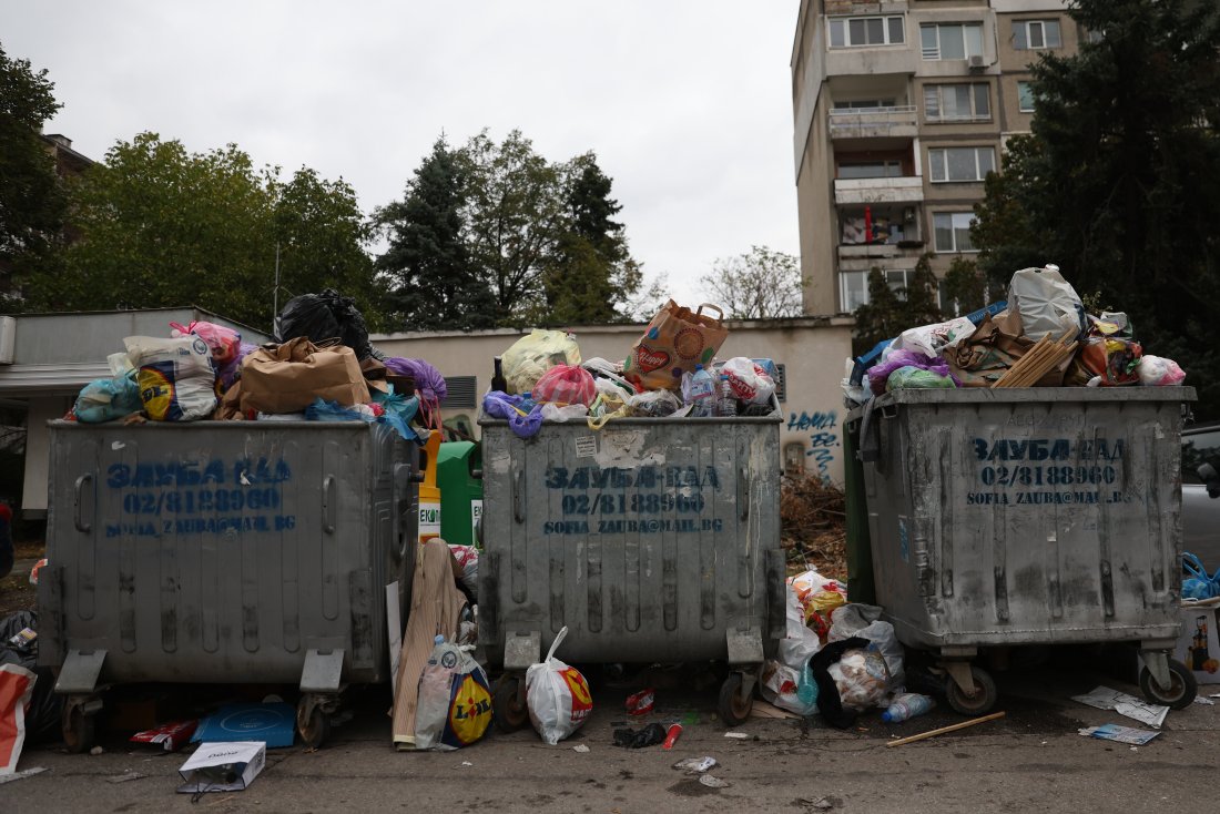 Жалби в КЗК спират подписването на договор за почистването на три столични района