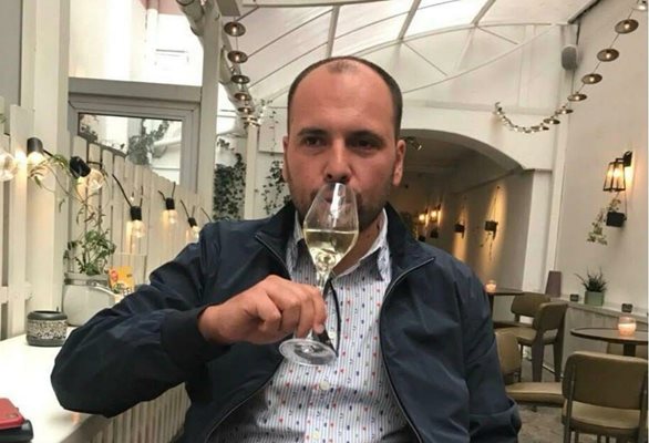 Новина в Narod.bg: Пияният бивш шеф на „Автомагистрали“, помел 6-те коли на „Витошка“, карал чужд автомобил на бутилка водка