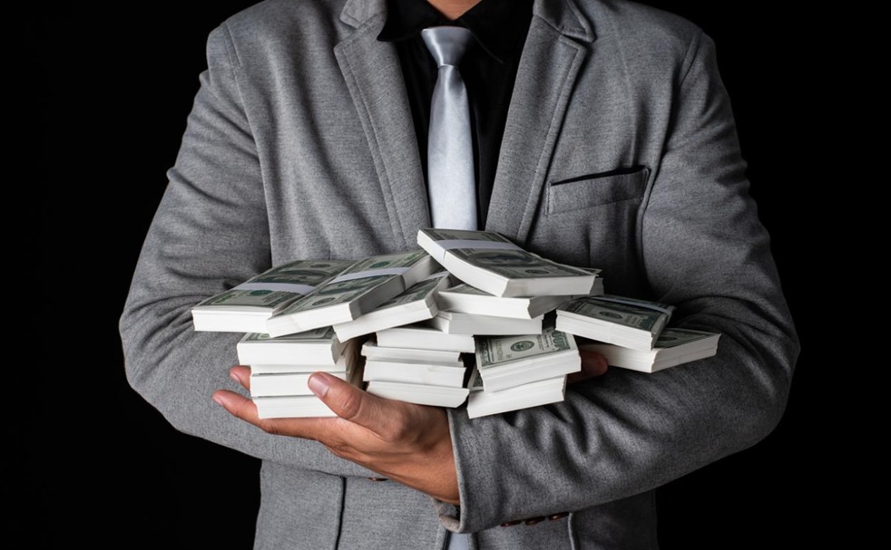 Превариха ДАНС! Руснаци скриха милиардите си