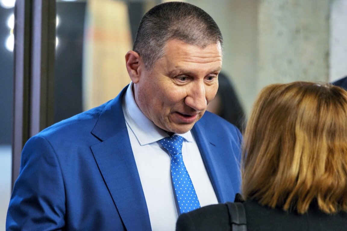 Чистка в списъка на разследващите прокурор №1