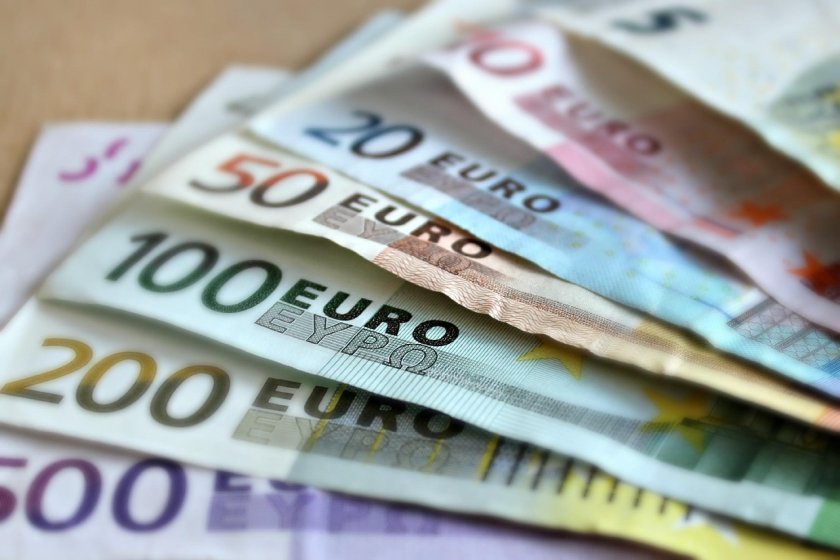 Еврото отблизо: любопитни факти за валутата на 21 държави