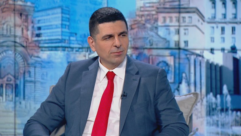 „За“ и „против“ машинното гласуване – коментари на Ивайло Мирчев и Нидал Алгафари