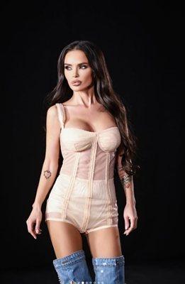 Попфолк певицата Мария: Тази година всичко е за дъщеря ми Марая