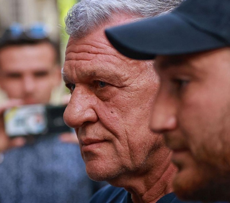 Синът на Паскал започва строителен бизнес