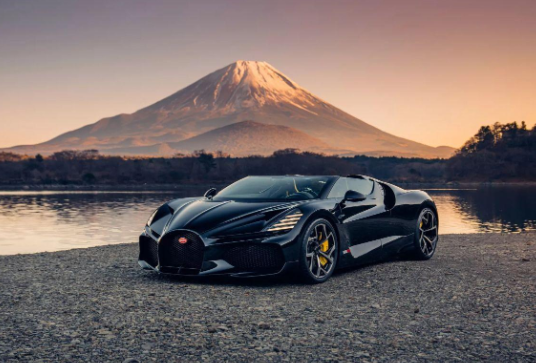 Ето го уникалния и рядък автомобил на Ваньо Алексиев (Богаташът прибра в гаража си модел на „Бугати Мистрал” – Снимки)