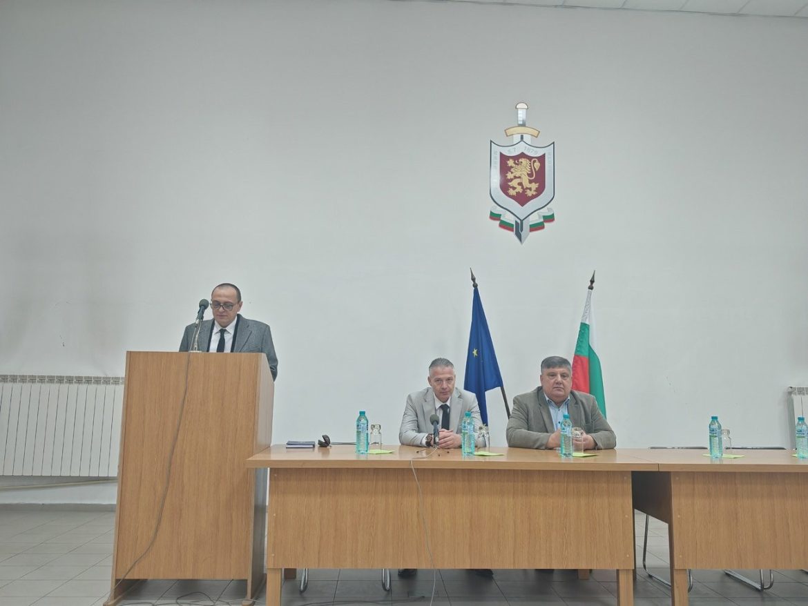 Първите смени на полицейски шефове са факт