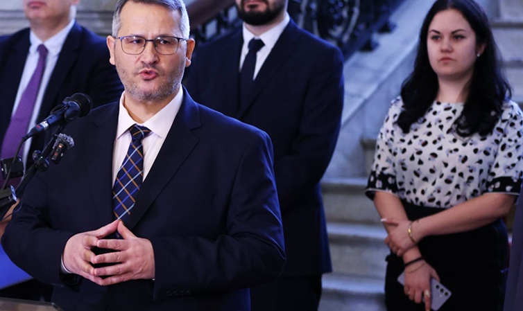 Амфетаминката Десислава Николова, пиар на шоуминистъра Иван Христанов, разследвана в СДВР по досъдебно № БП 2007/2025