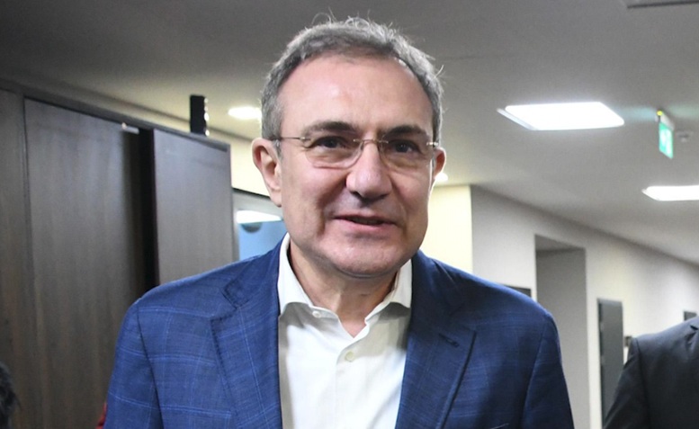 Борислав Гуцанов – Гуцата цепи БСП