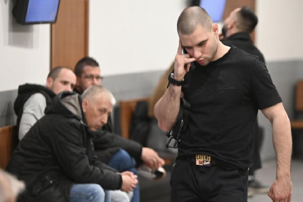 Вместо да заловят прокурорския син Васил Михайлов, полицаите в Перник тормозят жертвите му