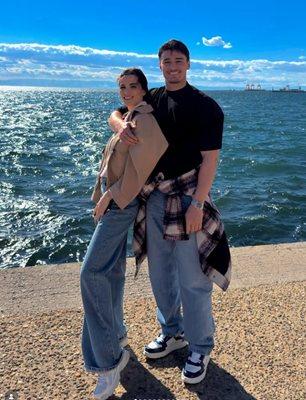 Сватбата на Румен Радев с Мис България пропадна, задава ли се нова с двойничка на Дивна?