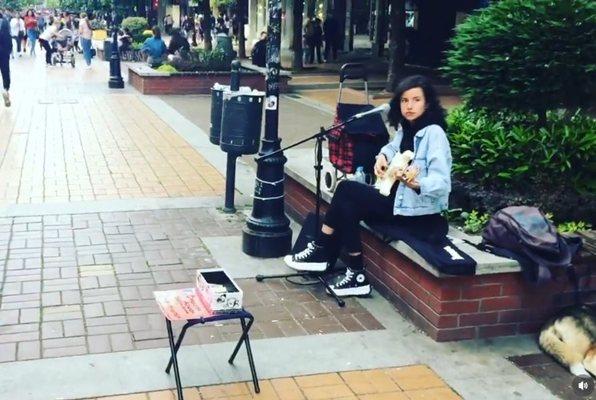 Виолина Доцева, която ще изиграе Лили Иванова: Свирех на улицата, за да имам пари за храна