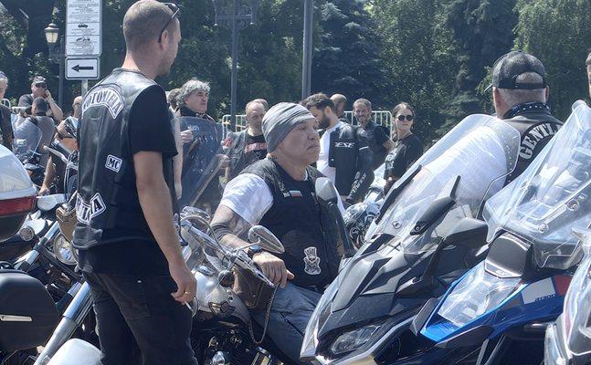 Златко Баретата яхна харлея и поведе мотобунт в София (СНИМКИ)
